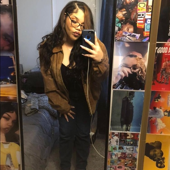 Meet your Posher, Tayla - Picture 1 of 1